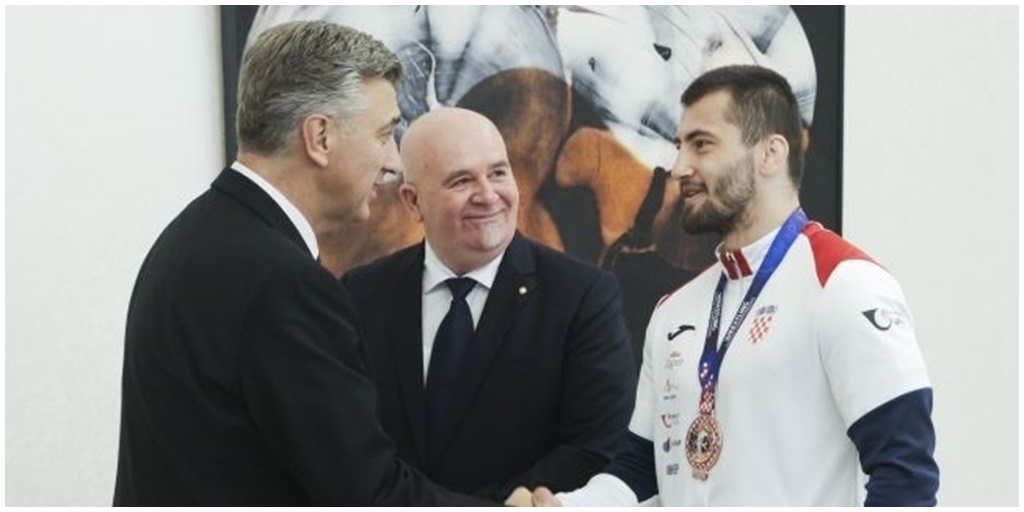 Premijer Plenković primio hrvače, boksače, judaše i parasportaše te im čestitao uspjehe na SP-ima
